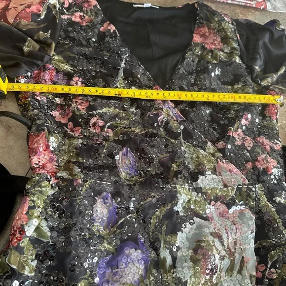 Beautiful, colourful sequins wrap dress in new condition from Nordstrom - Picture 13 of 14